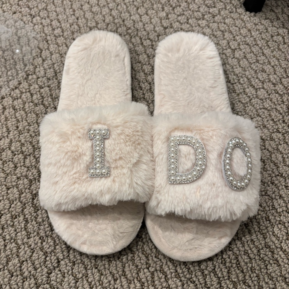 White Fuzzy bridal I Do Slippers